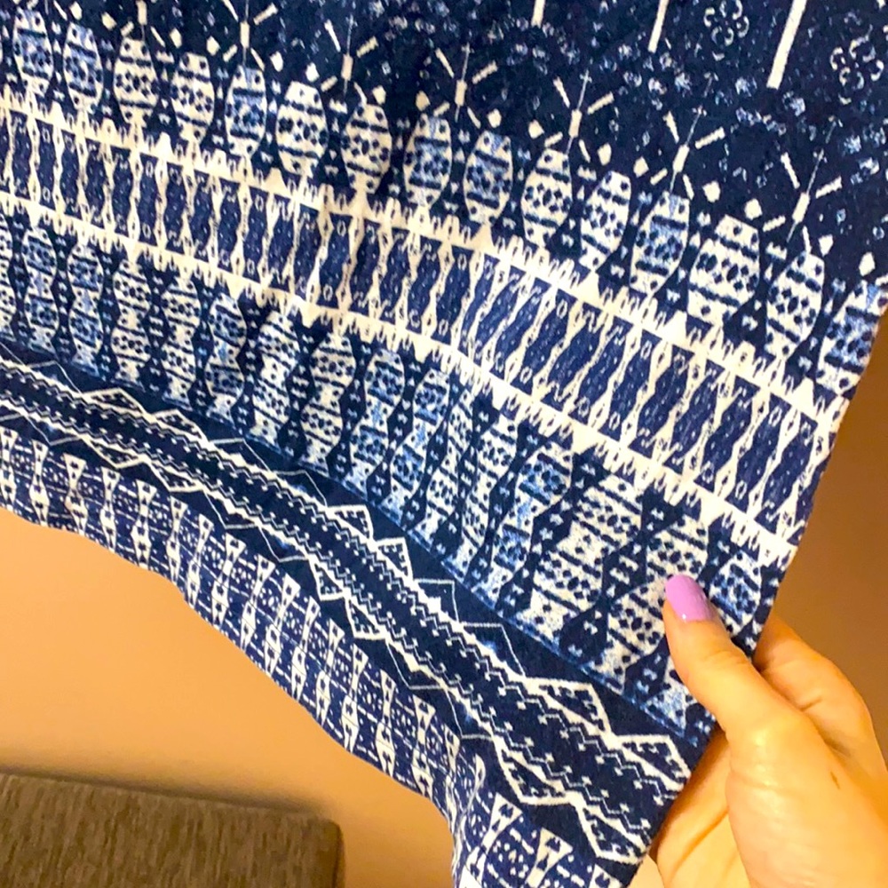 Graphic Pattern Top - Picture 5 of 5